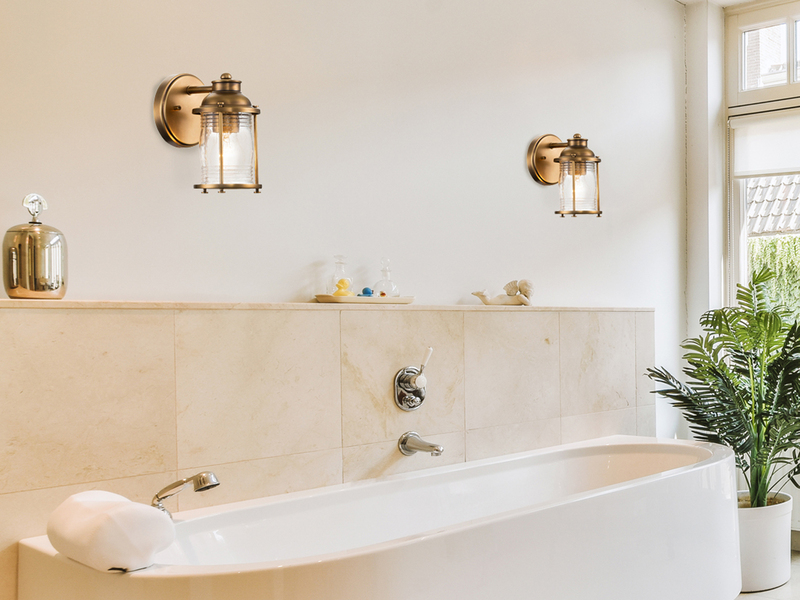 Licht Verkoop -Licht Verkoop wandlaterne ashland bay in messing fuer badezimmer 14